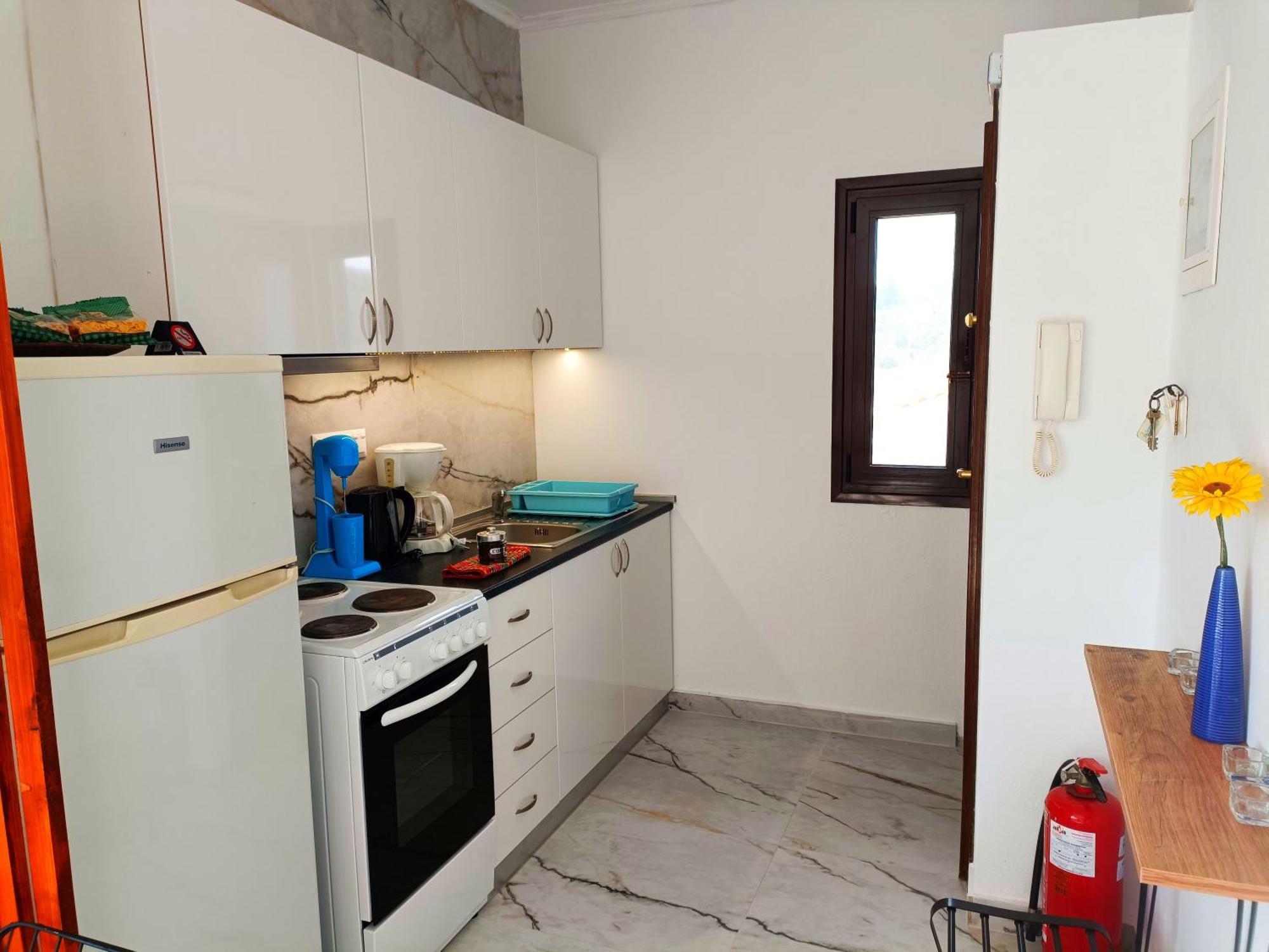 Salonikiou Beach Apartments & Villas Agios Nikolaos  Exterior foto