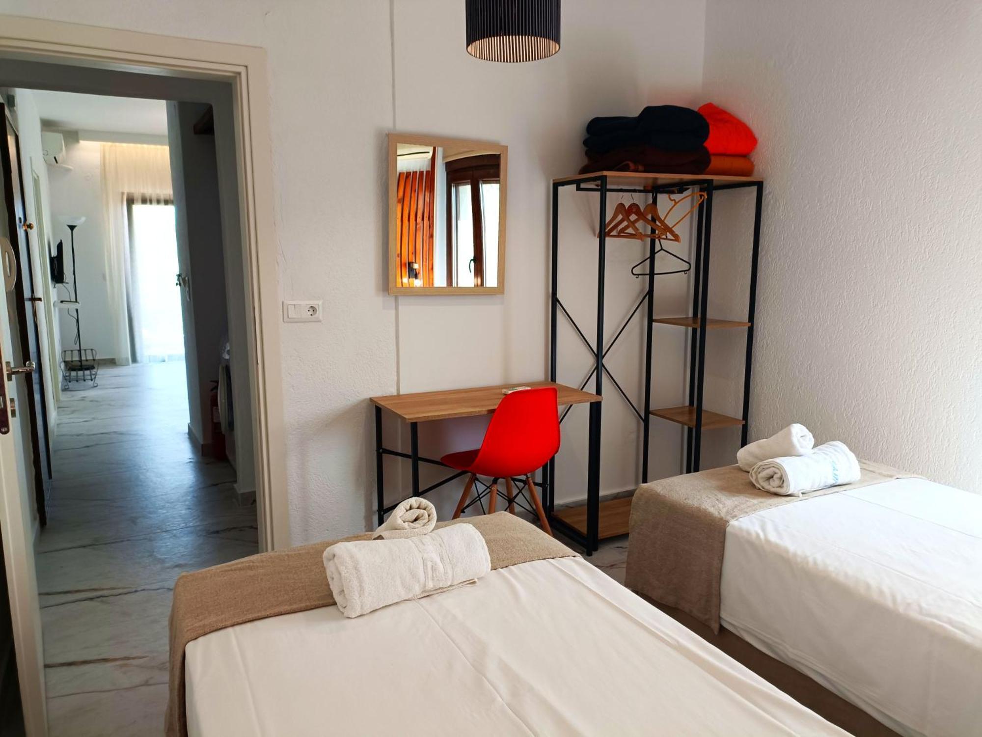 Salonikiou Beach Apartments & Villas Agios Nikolaos  Exterior foto