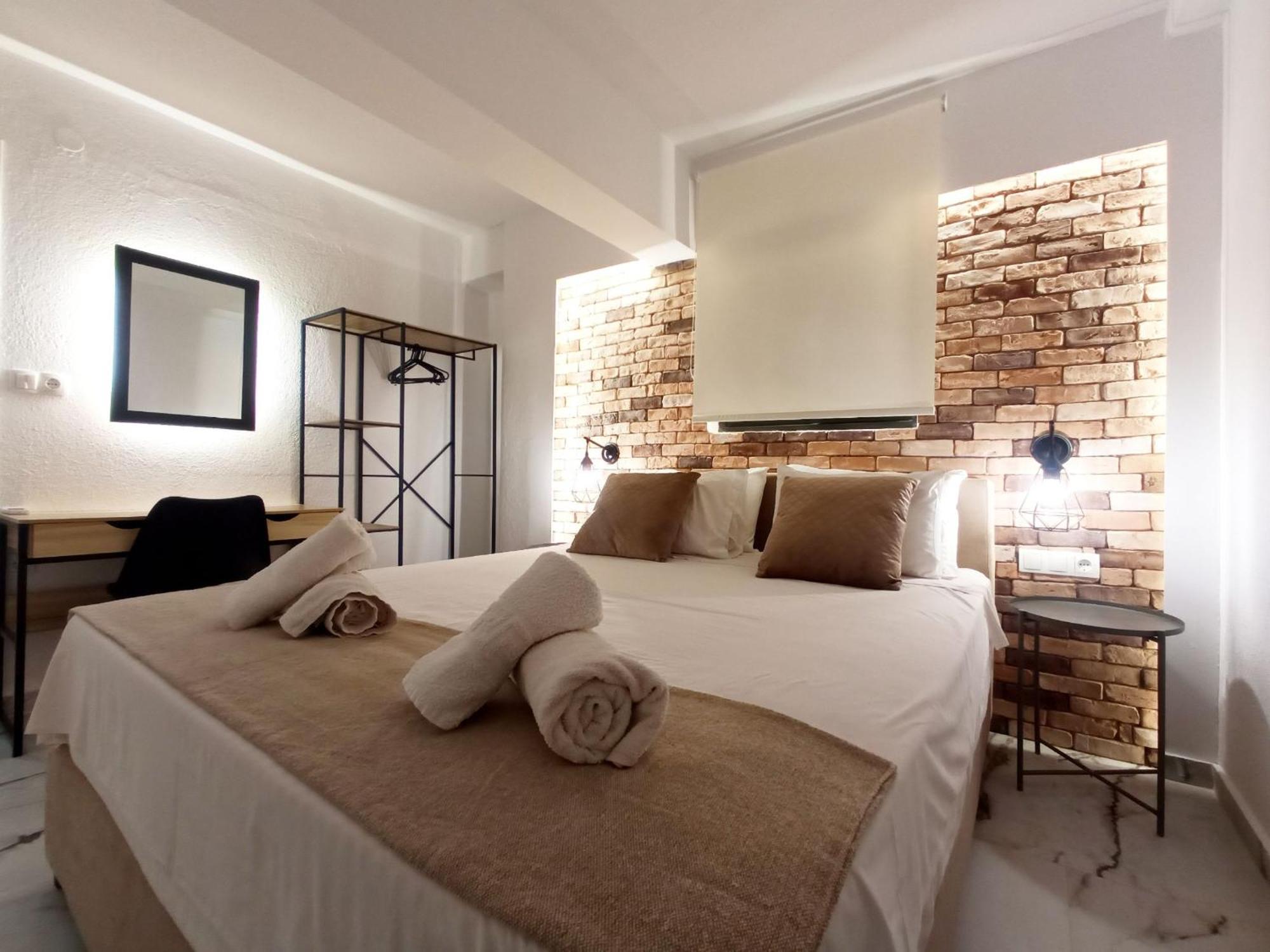Salonikiou Beach Apartments & Villas Agios Nikolaos  Exterior foto