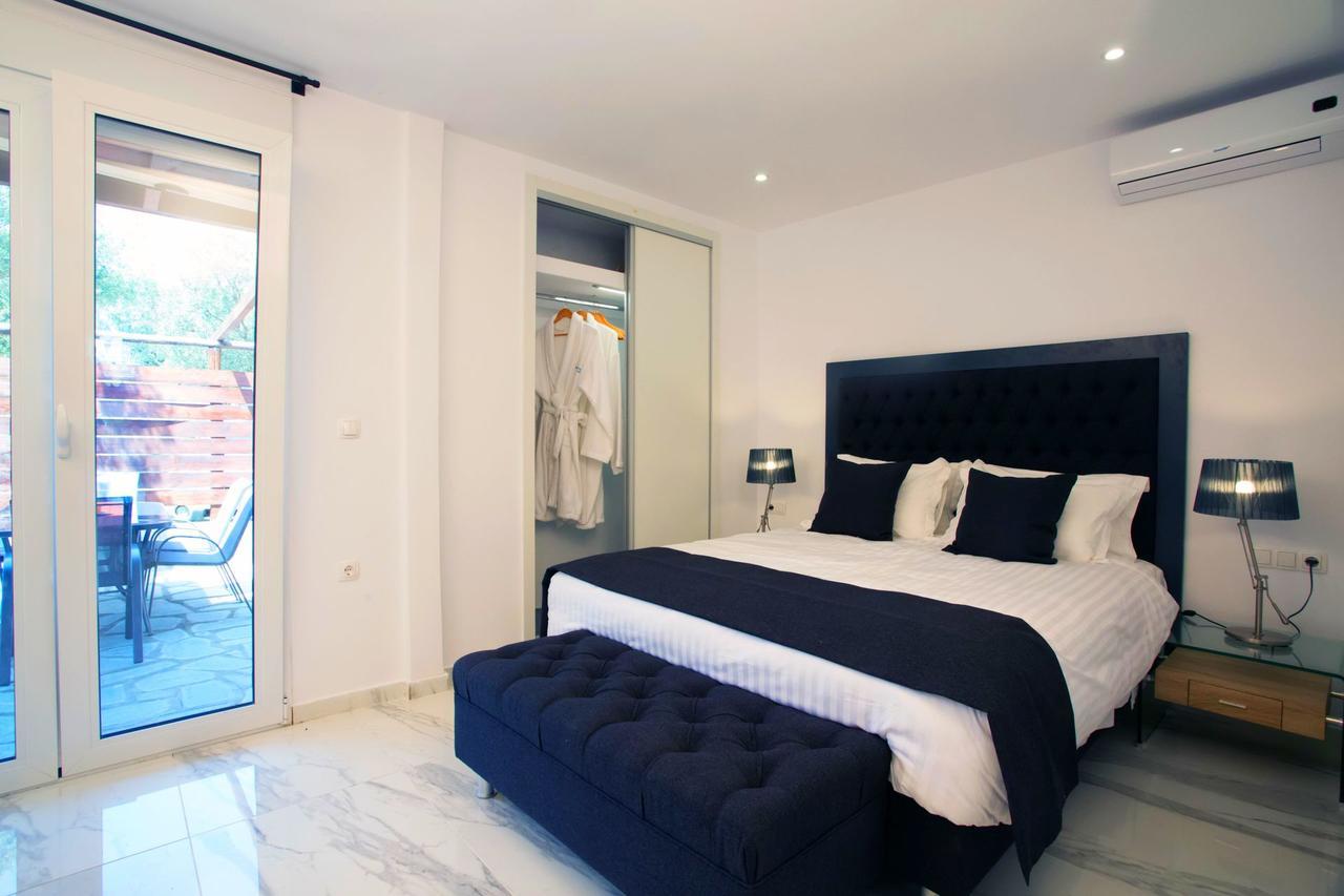 Salonikiou Beach Apartments & Villas Agios Nikolaos  Exterior foto