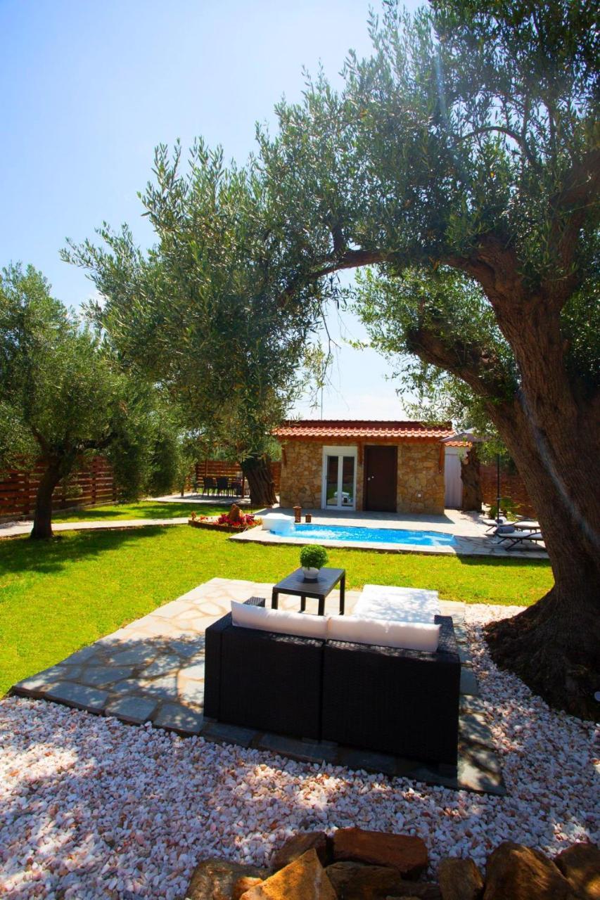 Salonikiou Beach Apartments & Villas Agios Nikolaos  Exterior foto
