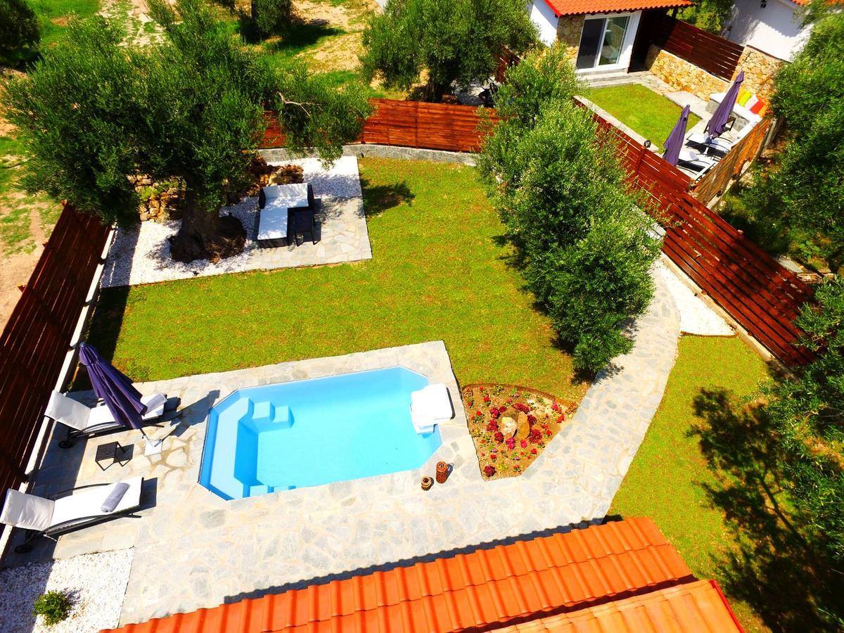 Salonikiou Beach Apartments & Villas Agios Nikolaos  Exterior foto